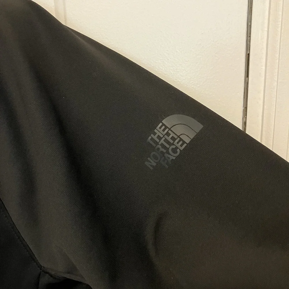 The North Face Jacket‎ Men's Size Medium Black Polyester Collared Zip Up